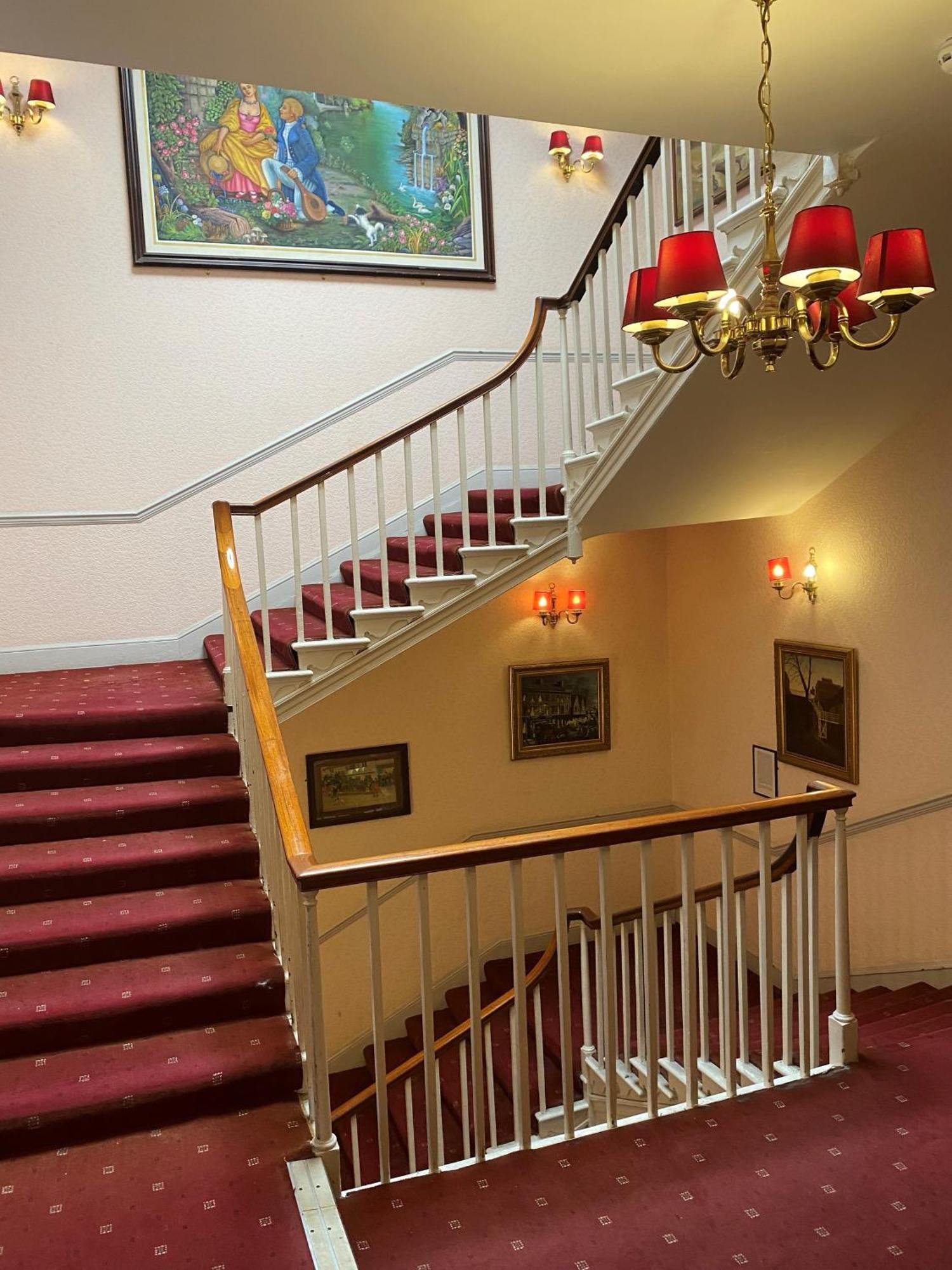 The Royal Victoria & Bull Hotel Rochester  Esterno foto